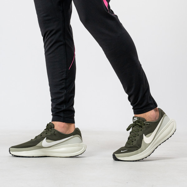 Nike Pantofi Sport NIKE REVOLUTION 8 