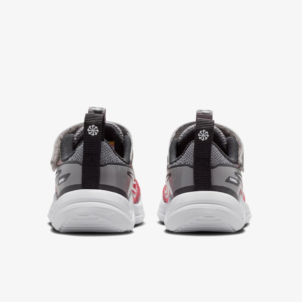 Nike Pantofi Sport NIKE COSMIC RUNNER TD 