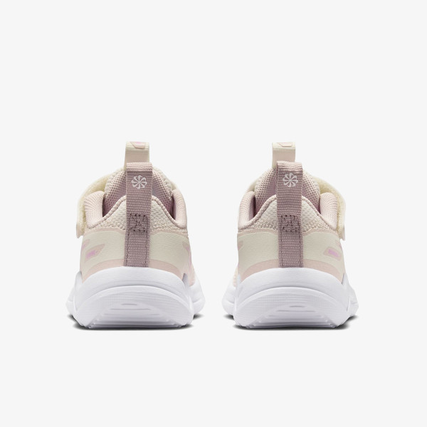 Nike Pantofi Sport NIKE COSMIC RUNNER TD 