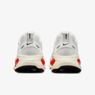 Nike Pantofi Sport VOMERO 18 