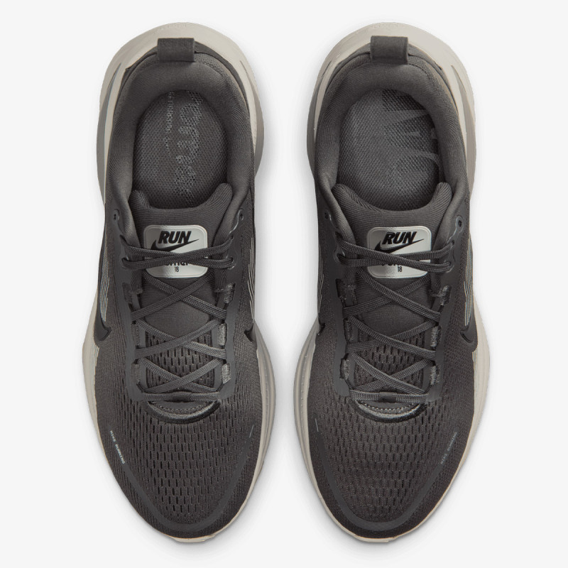 Nike Pantofi Sport Vomero 18