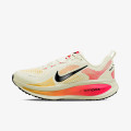 Nike Pantofi Sport Vomero 18 