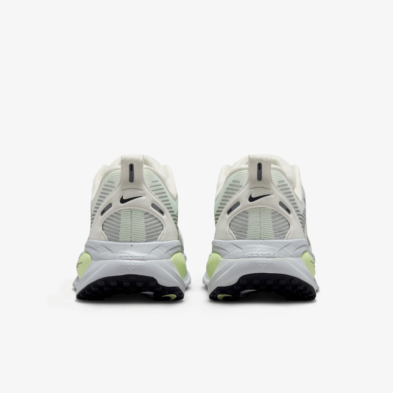 Nike Pantofi Sport W NIKE VOMERO 18 