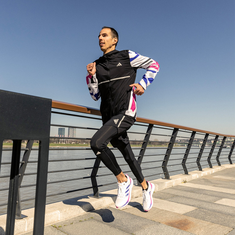 adidas Jacheta Own the Run Seasonal 