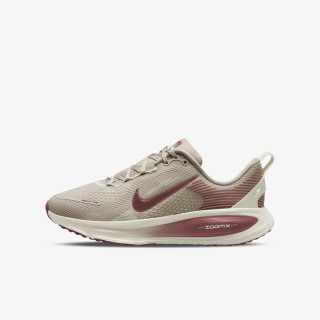 Nike Pantofi Sport NIKE VOMERO 18 (GS) 