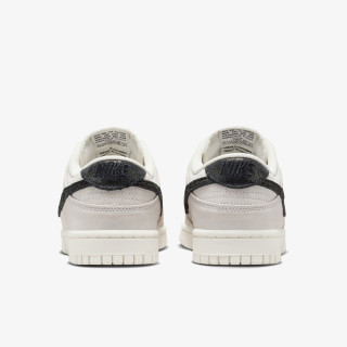 Nike Pantofi Sport W NIKE DUNK LOW SE H 