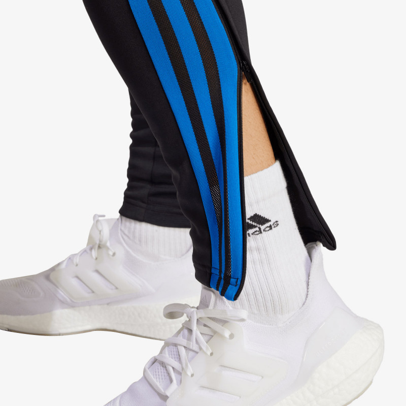adidas Pantaloni de trening Manchester United Condivo 22 