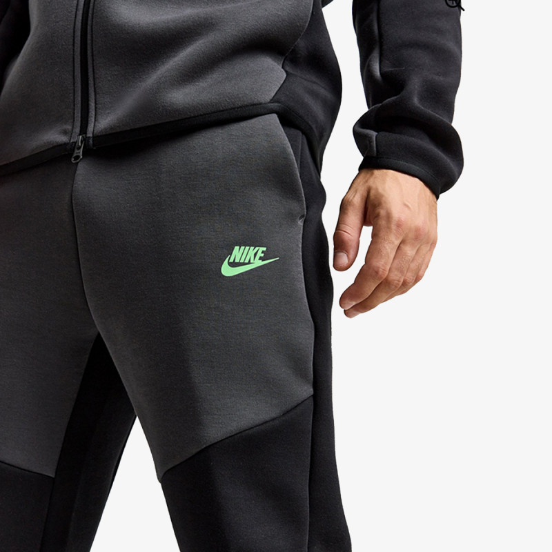 Nike Pantaloni de trening M NK TCH FLC JGGR 
