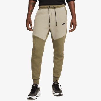 Nike Pantaloni de trening M NK TCH FLC JGGR 