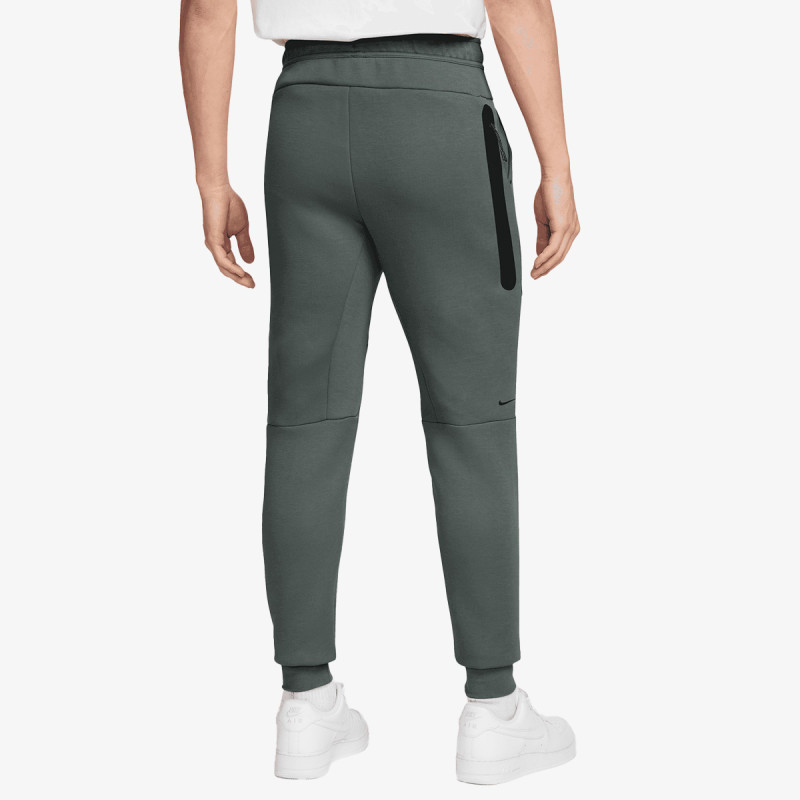 Nike Pantaloni de trening M NK TCH FLC JGGR 