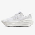 Nike Pantofi Sport NIKE VOMERO PLUS 