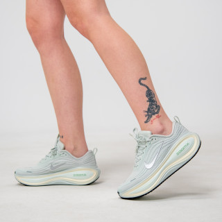 Nike Pantofi Sport W NIKE VOMERO PLUS 