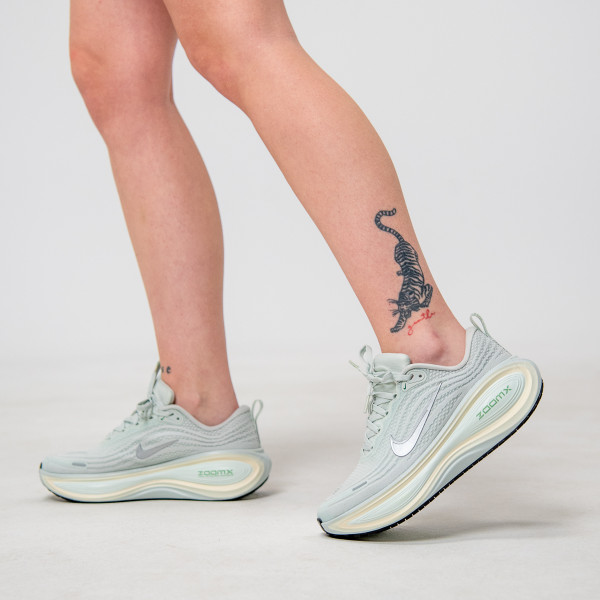 Nike Pantofi Sport W NIKE VOMERO PLUS 