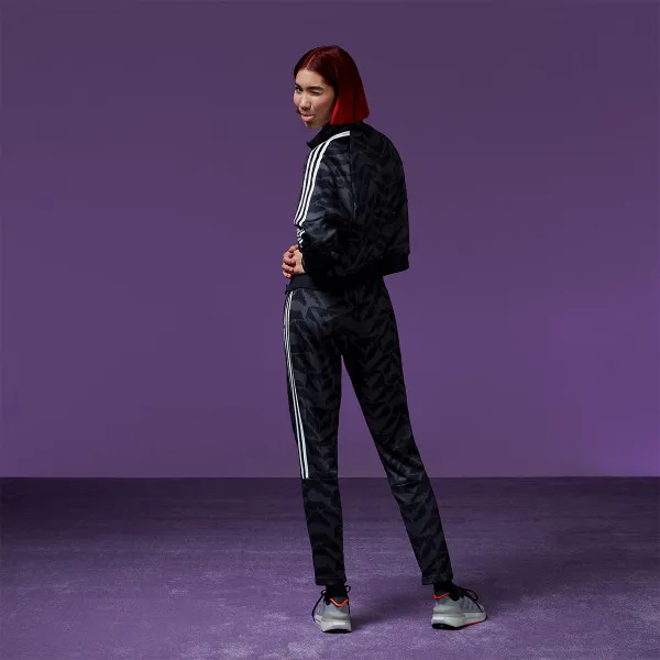 adidas Pantaloni de trening TIRO SUIT UP LIFESTYLE TRACK PANT 