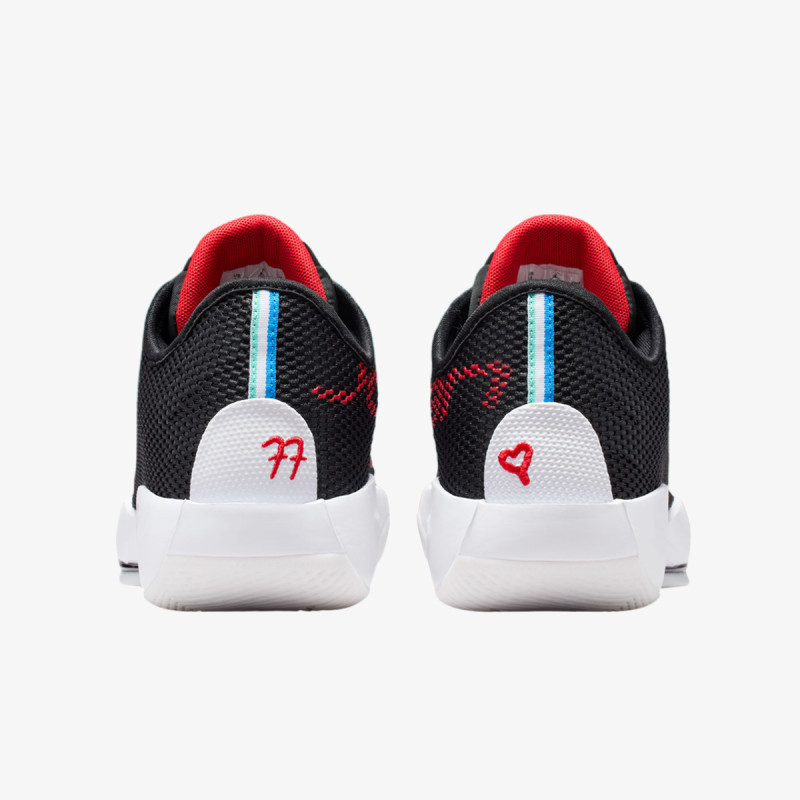 Nike Pantofi Sport JORDAN LUKA 77 