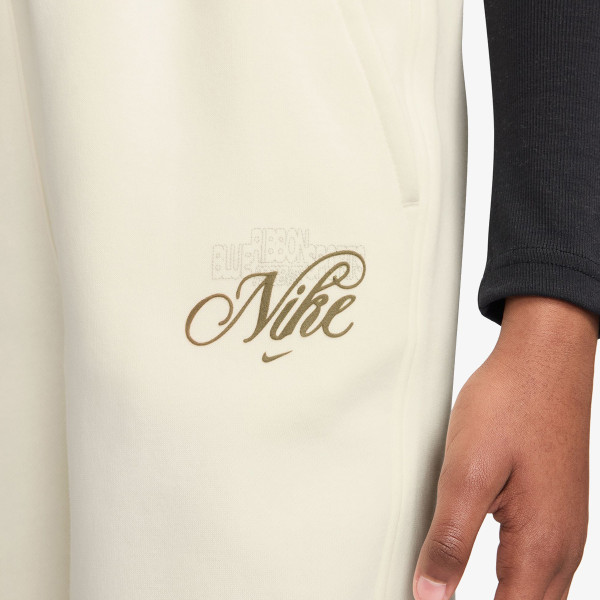 Nike Pantaloni de trening G NSW CLUB FLC LSE PNT GFX 