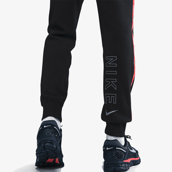 Nike Pantaloni de trening M NSW CS JOGGER FLC BB 