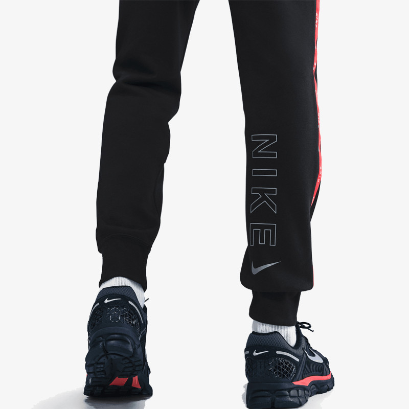Nike Pantaloni de trening M NSW CS JOGGER FLC BB 