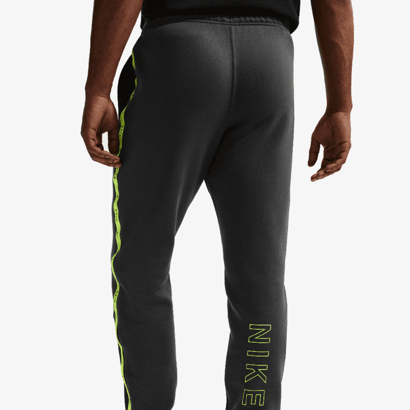 Nike Pantaloni de trening M NSW CS JOGGER FLC BB 