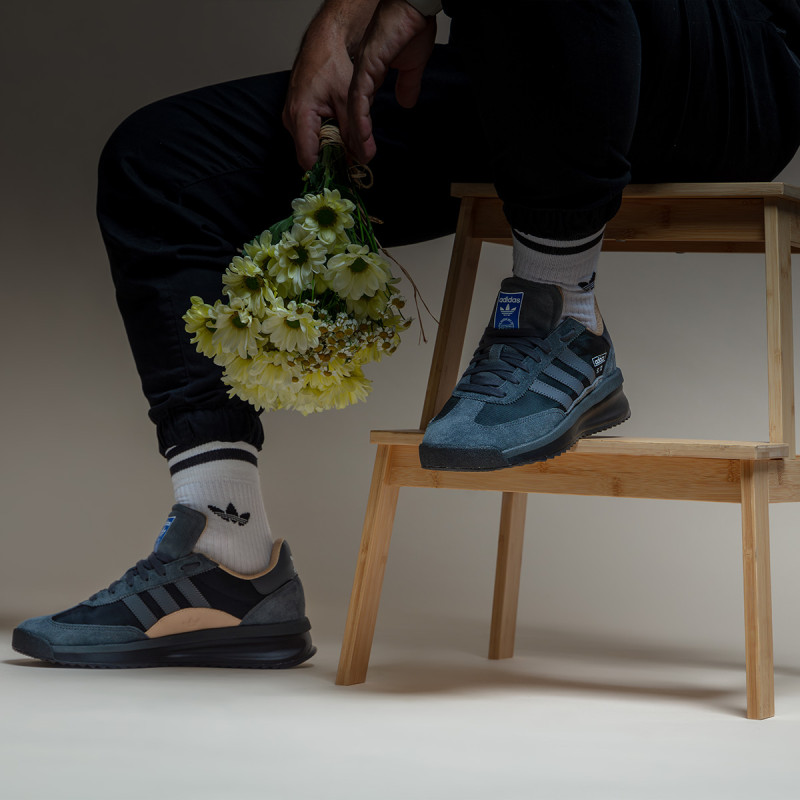 adidas Pantofi Sport SL 72 