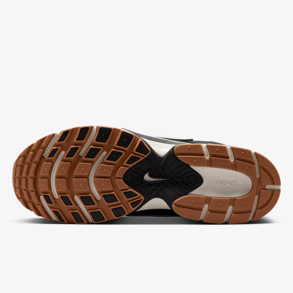 Nike Pantofi Sport NIKE V5 RNR SUEDE 