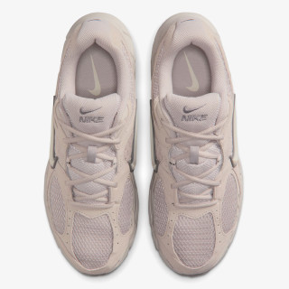 Nike Pantofi Sport NIKE V5 RNR SUEDE 