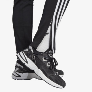 adidas Pantaloni de trening ADICOLOR SST TRACK PANTS 