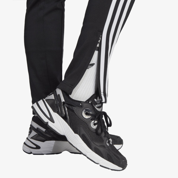 adidas Pantaloni de trening ADICOLOR SST TRACK PANTS 