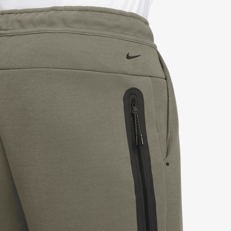 Nike Pantaloni scurti Tech 