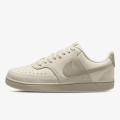 Nike Pantofi Sport NIKE COURT VISION LO SUEDE 