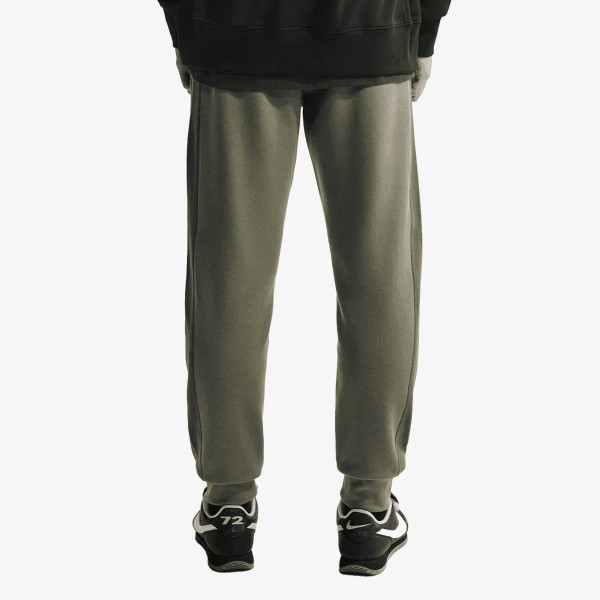 Nike Pantaloni de trening M NK CLUB VARSITY JOGGER 