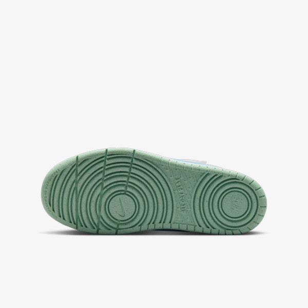 Nike Pantofi Sport COURT BOROUGH LOW FADE (PS) 