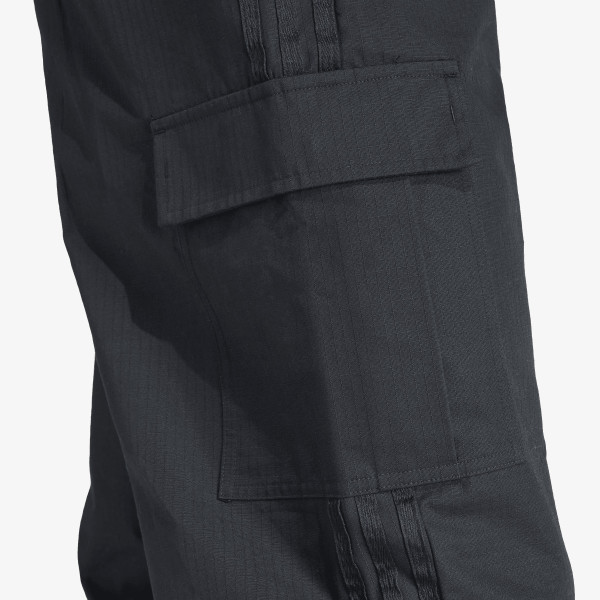 adidas Pantaloni de trening CARGO 
