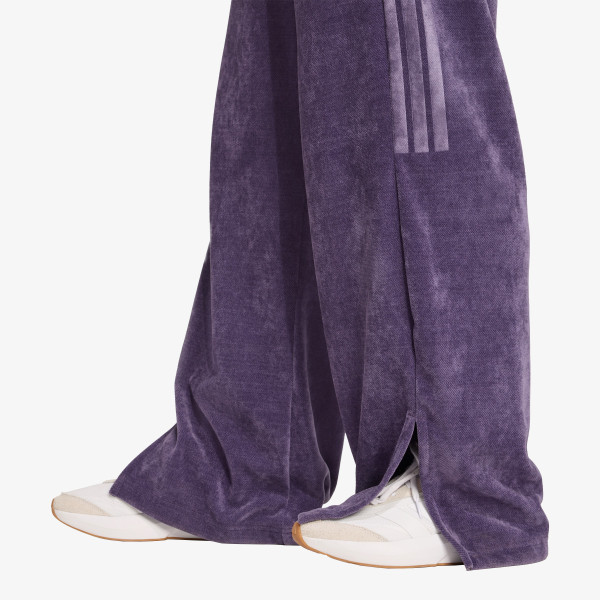 adidas Pantaloni de trening W TIRO Q4 PT 