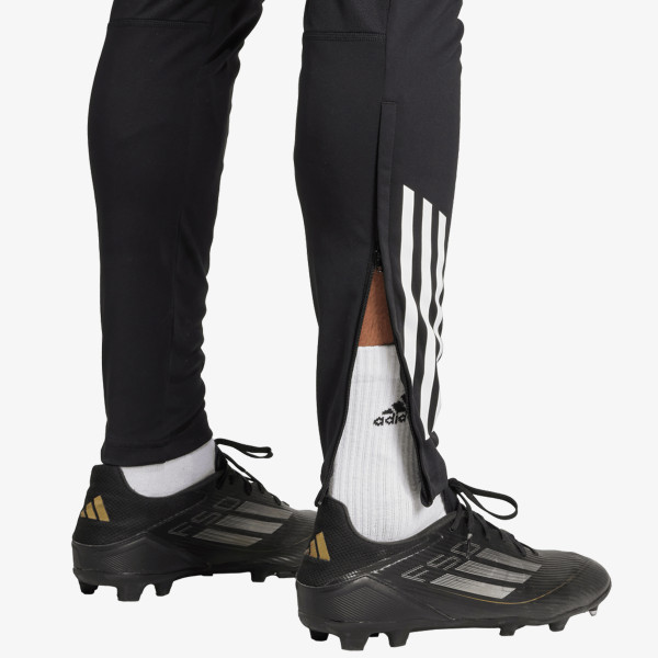 adidas Pantaloni de trening MUFC TR PNT 