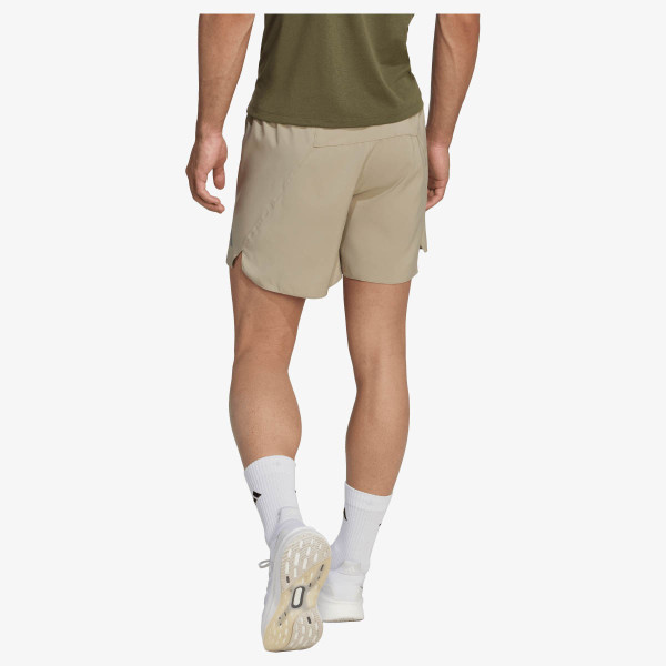 adidas Pantaloni scurti Run Ess Shor M 