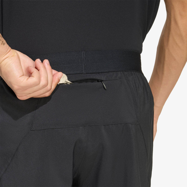 adidas Pantaloni scurti Run Ess Shor M 