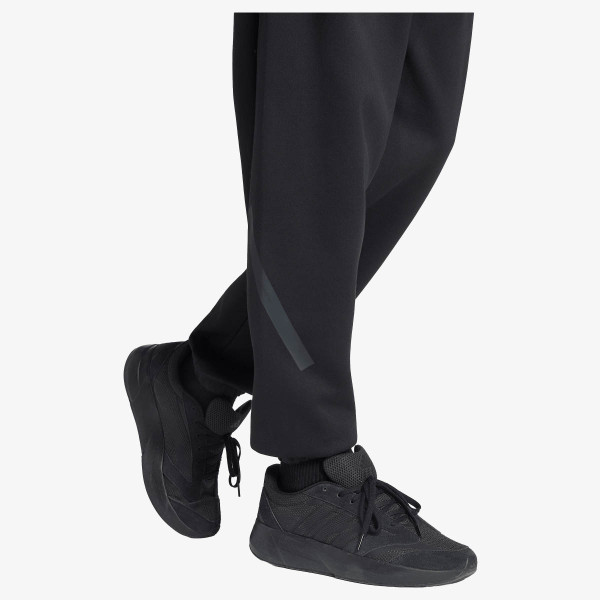 adidas Pantaloni de trening M Z.N.E. PT 