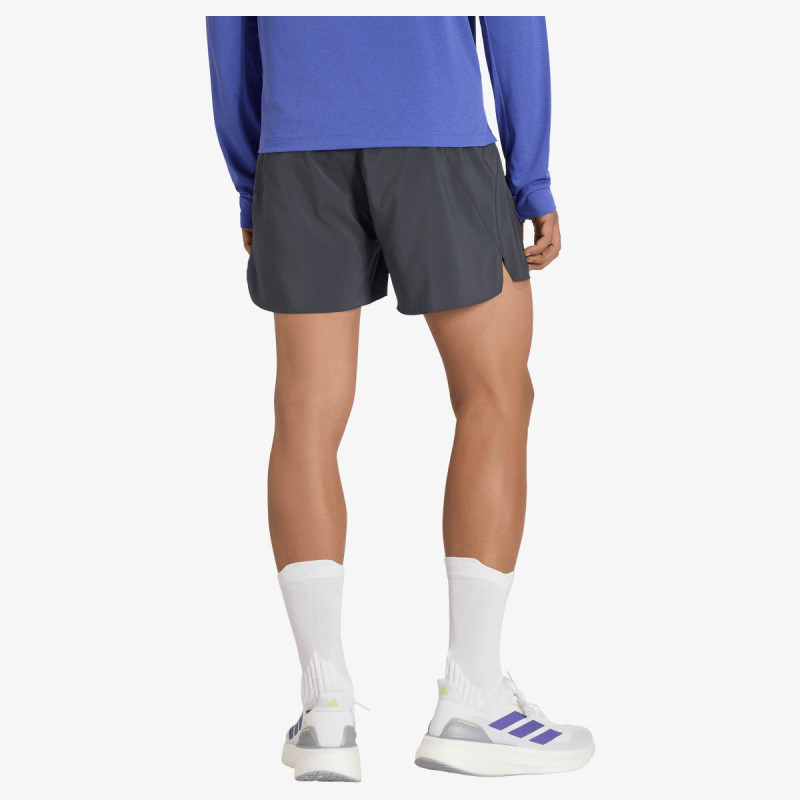 adidas Pantaloni scurti Run Ess Shor M 