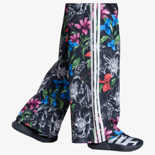 adidas Pantaloni de trening FARM TIRO TP 