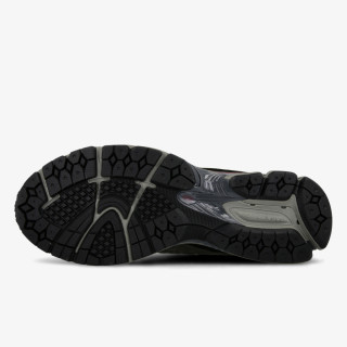 New Balance Pantofi Sport 2002R 