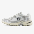 New Balance Pantofi Sport 725 