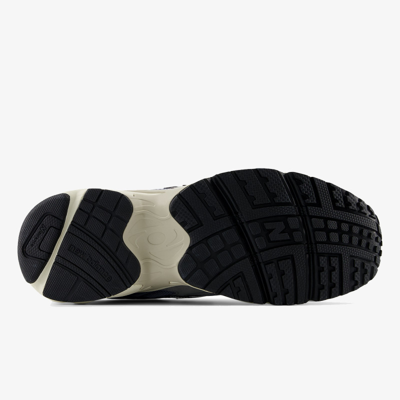 New Balance Pantofi Sport 725 