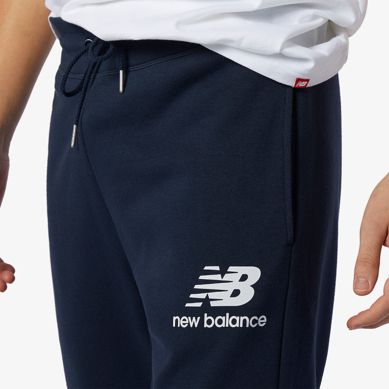 New Balance Pantaloni de trening NB Essential Stack Logo Slim Sweatpant 