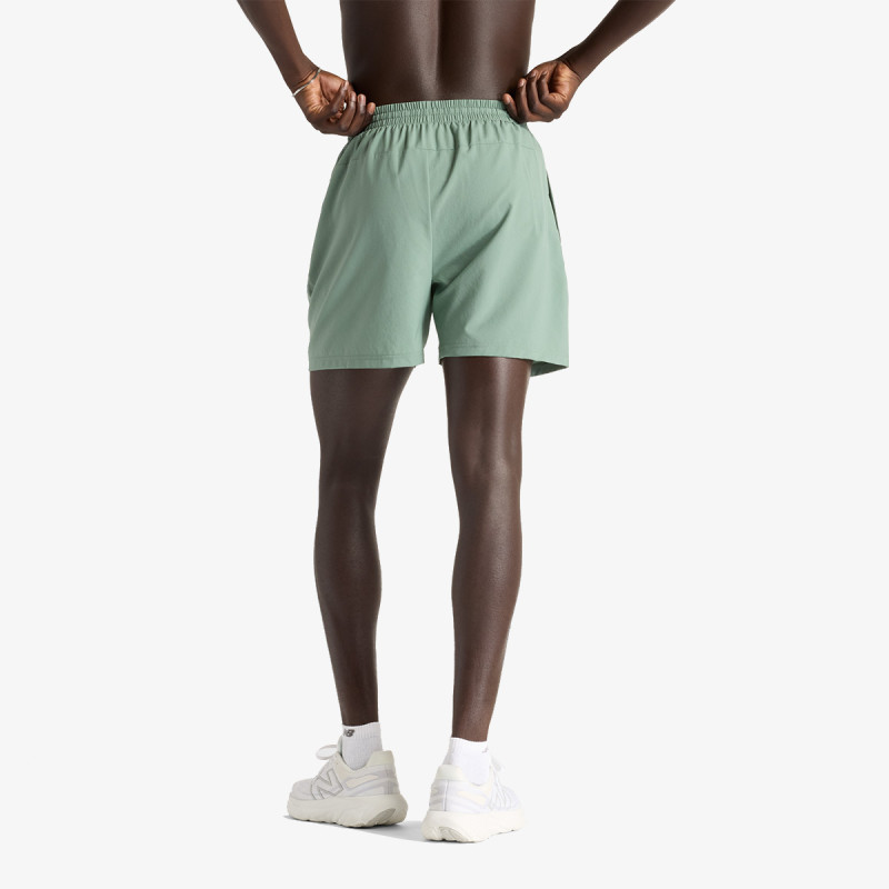New Balance Pantaloni scurti Sport Essentials Short 5