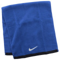 Nike Prosop NIKE FUNDAMENTAL TOWEL M VARSITY ROYAL/W 