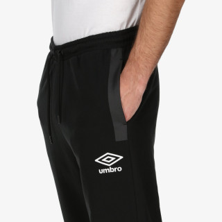 Umbro Pantaloni de trening BASIC LOGO 