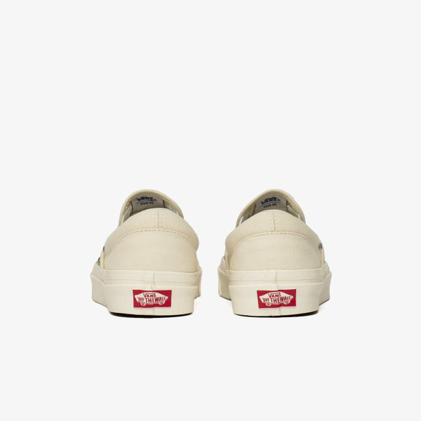 Vans Pantofi Sport CLASSIC SLIP-ON 9 