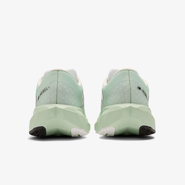New Balance Pantofi Sport W FC Rebel 