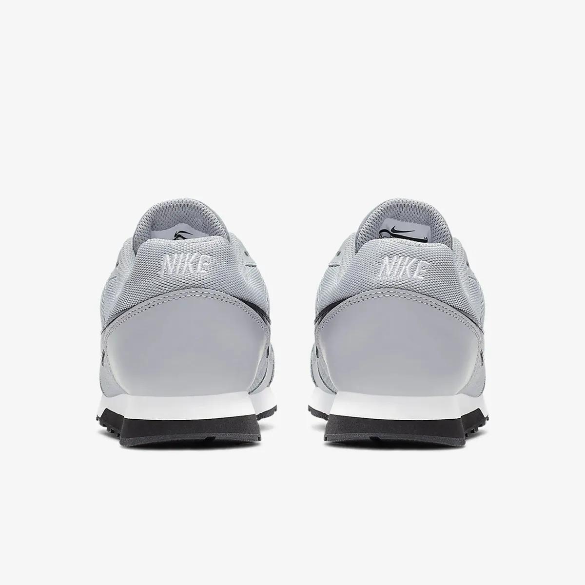 Nike Pantofi Sport NIKE MD RUNNER 2 (GS) 